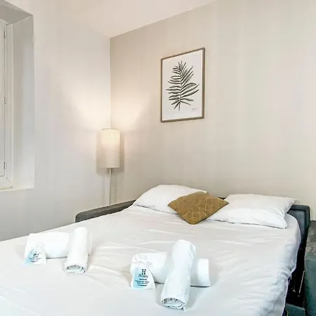 Homey Titi - Hyper-centre - Proche Gare Et Tram - Lit Convertible - Wifi Gratuit * Аннемас