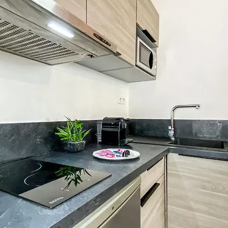 Апартаменты Homey Titi - Hyper-centre - Proche Gare Et Tram - Lit Convertible - Wifi Gratuit