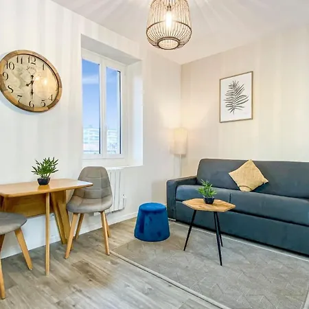 Homey Titi - Hyper-centre - Proche Gare Et Tram - Lit Convertible - Wifi Gratuit * Аннемас